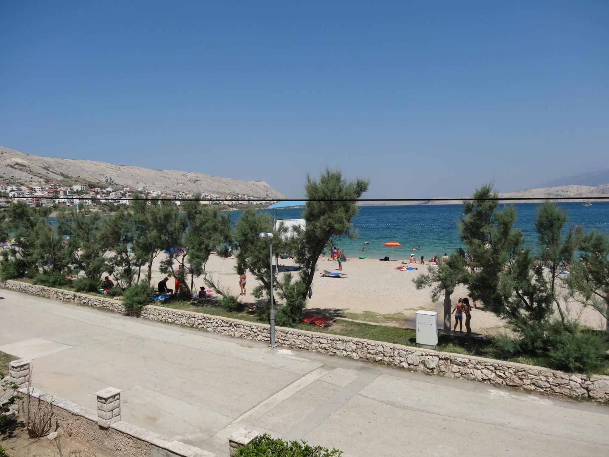 Rooms & Apartments Kaurloto باغ المظهر الخارجي الصورة